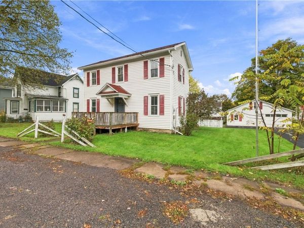 121 South Avenue , Penn Yan, NY 14527