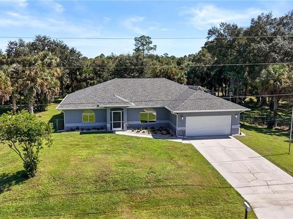 418 Edison AVE , LEHIGH ACRES, FL 33972
