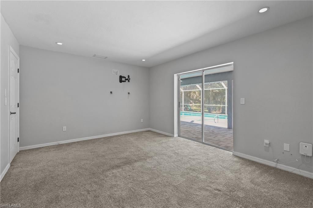 418 Edison Ave, Lehigh Acres, FL 33972 Photo