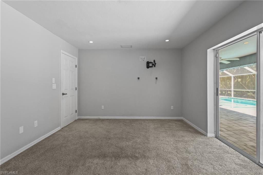 418 Edison Ave, Lehigh Acres, FL 33972 Photo