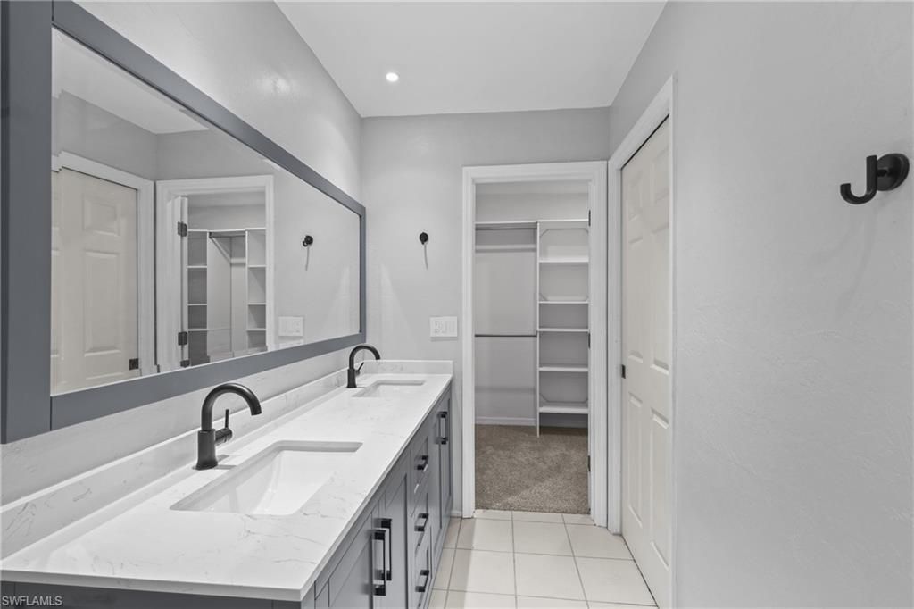 418 Edison Ave, Lehigh Acres, FL 33972 Photo