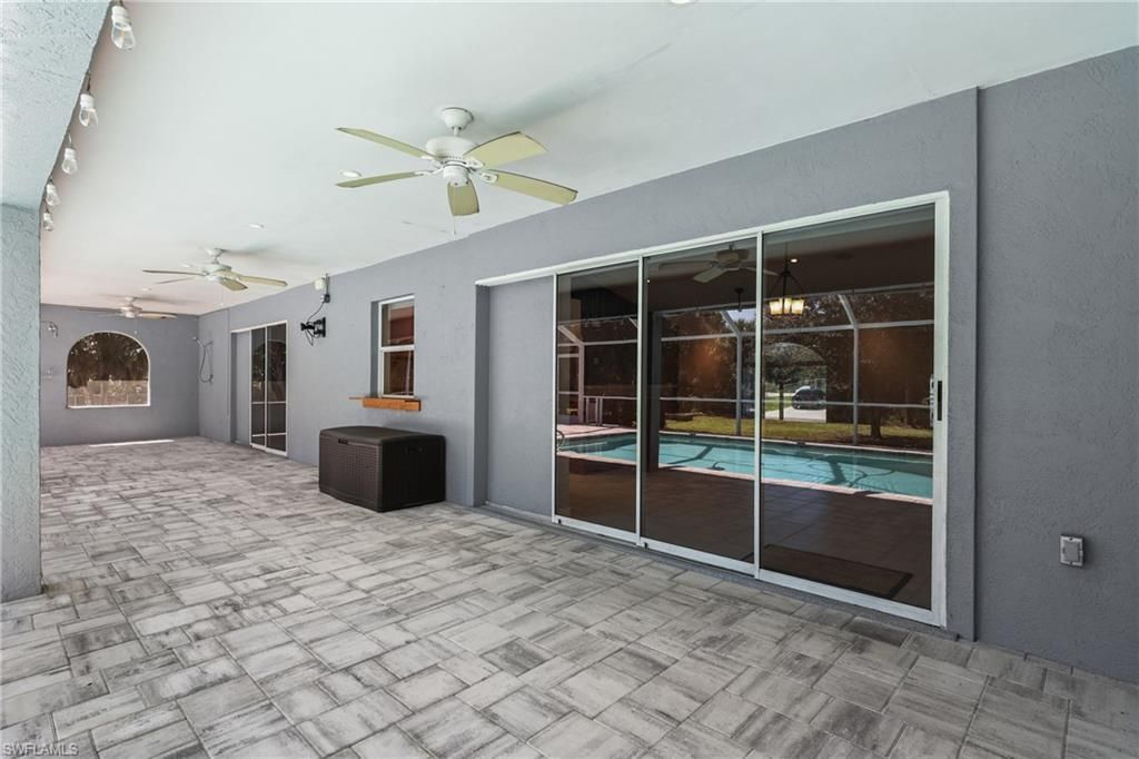 418 Edison Ave, Lehigh Acres, FL 33972 Photo