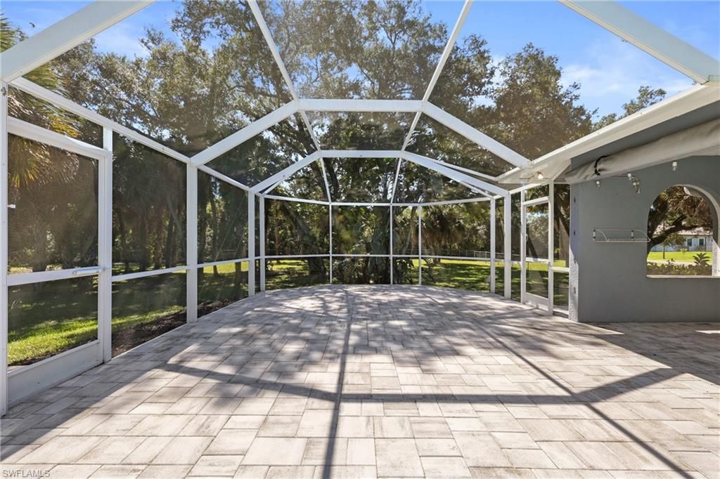 418 Edison Ave, Lehigh Acres, FL 33972 Photo