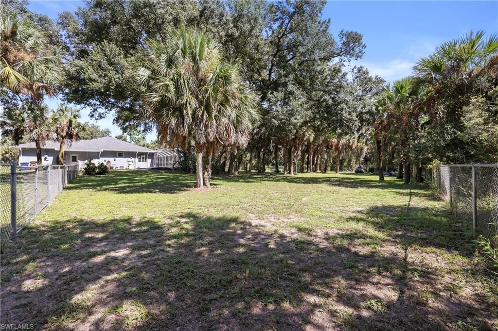 418 Edison Ave, Lehigh Acres, FL 33972 Photo