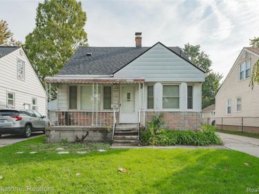 22764 Teppert Avenue , Eastpointe, Mi 48021