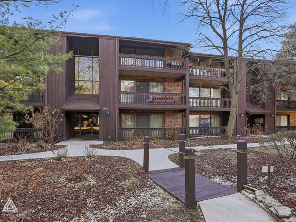 9609 Austin Avenue , Unit W3, Oak Lawn, IL 60453