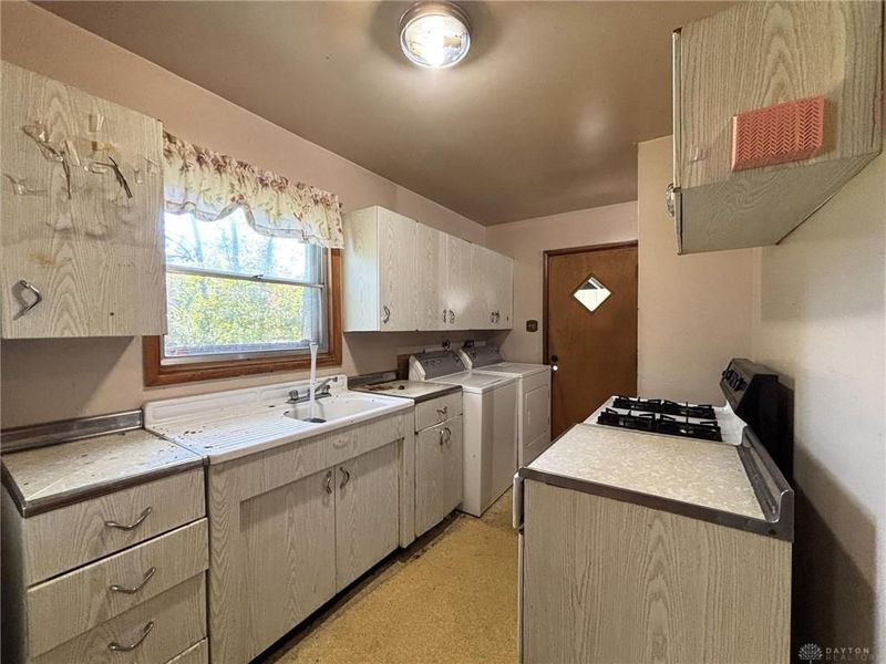 419 N Stafford Street, Yellow Springs, OH 45387 Photo 9