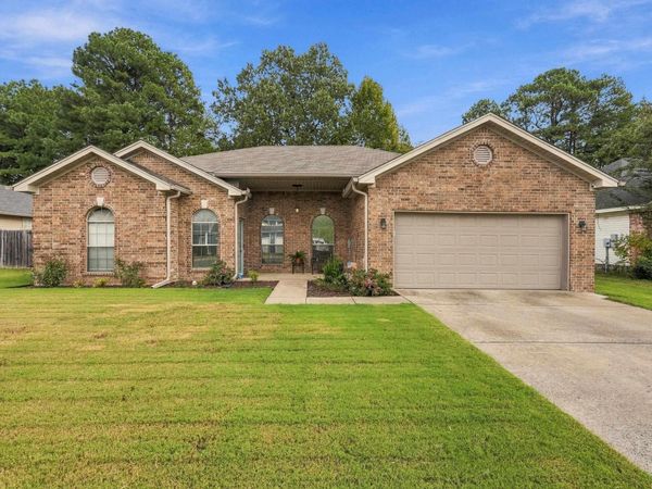 3028 Bastogne Way , Benton, AR 72019