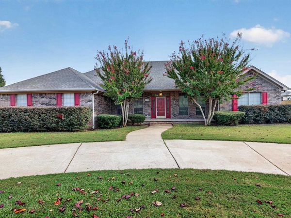 1705 N Lincoln , Cabot, AR 72023