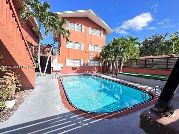 421 NE 68th St , Unit 12, Miami, FL 33138