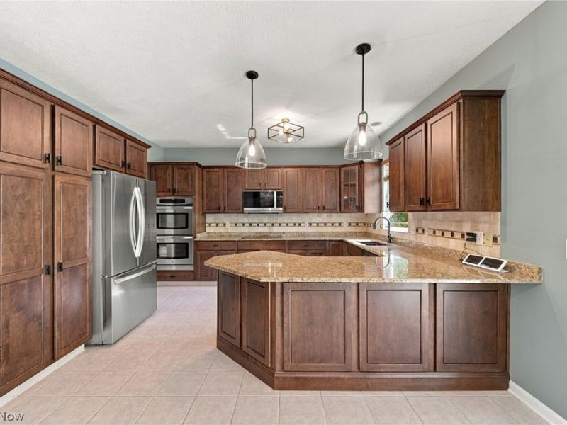 32925 Titus Hill Lane, Avon Lake, OH 44012 Photo 16
