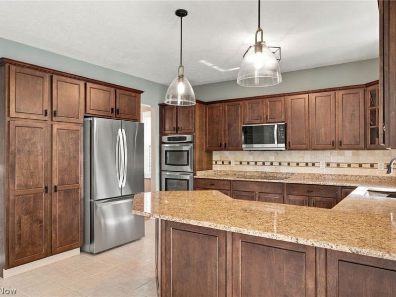 32925 Titus Hill Lane, Avon Lake, OH 44012 Photo 17