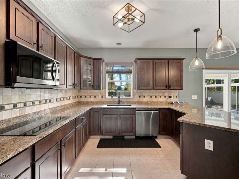 32925 Titus Hill Lane, Avon Lake, OH 44012 Photo 18