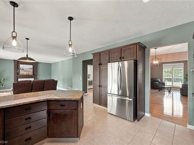 32925 Titus Hill Lane, Avon Lake, OH 44012 Photo 19