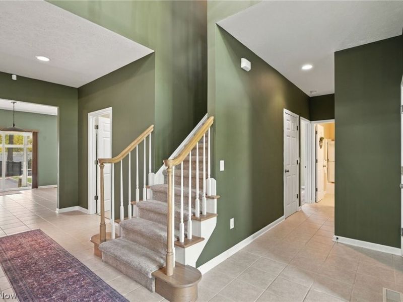 32925 Titus Hill Lane, Avon Lake, OH 44012 Photo 3