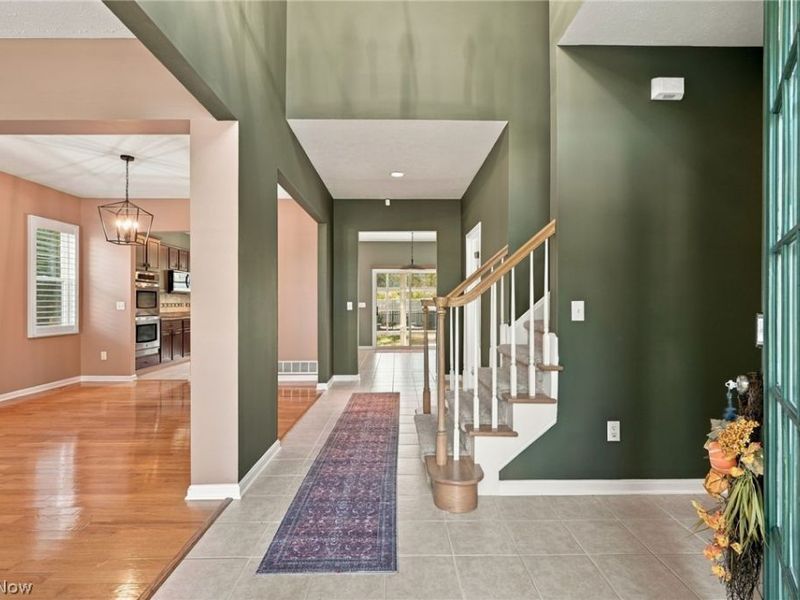 32925 Titus Hill Lane, Avon Lake, OH 44012 Photo 4