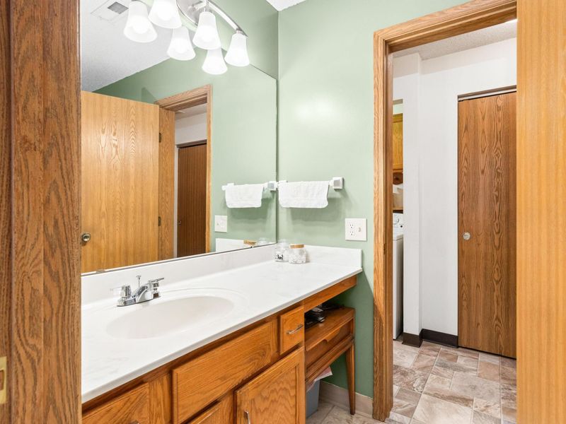 5383 Pond View Drive , Westerville, OH 43081 Photo 19