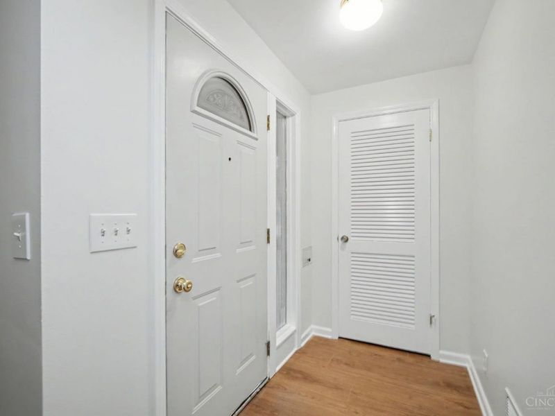 8126 San Marco Court, Madeira, OH 45243 Photo 5