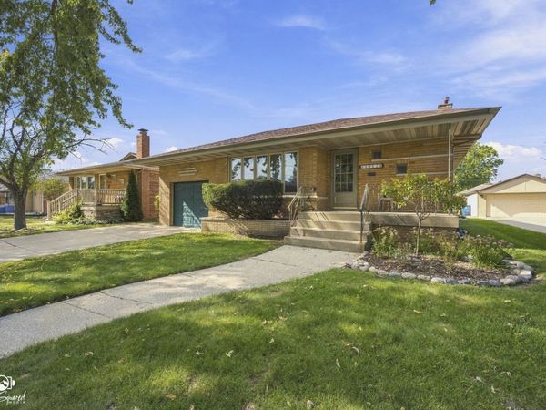 10124 Alice Court , Oak Lawn, IL 60453