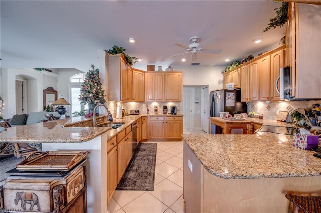 5605 Merlyn Ln, Cape Coral, FL 33914 Photo