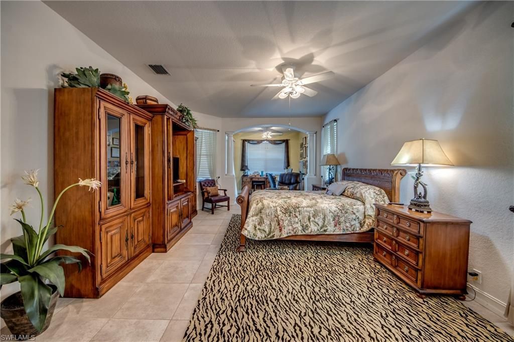 5605 Merlyn Ln, Cape Coral, FL 33914 Photo