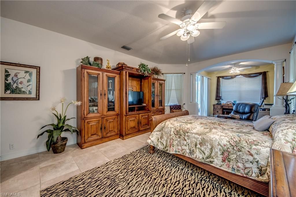 5605 Merlyn Ln, Cape Coral, FL 33914 Photo
