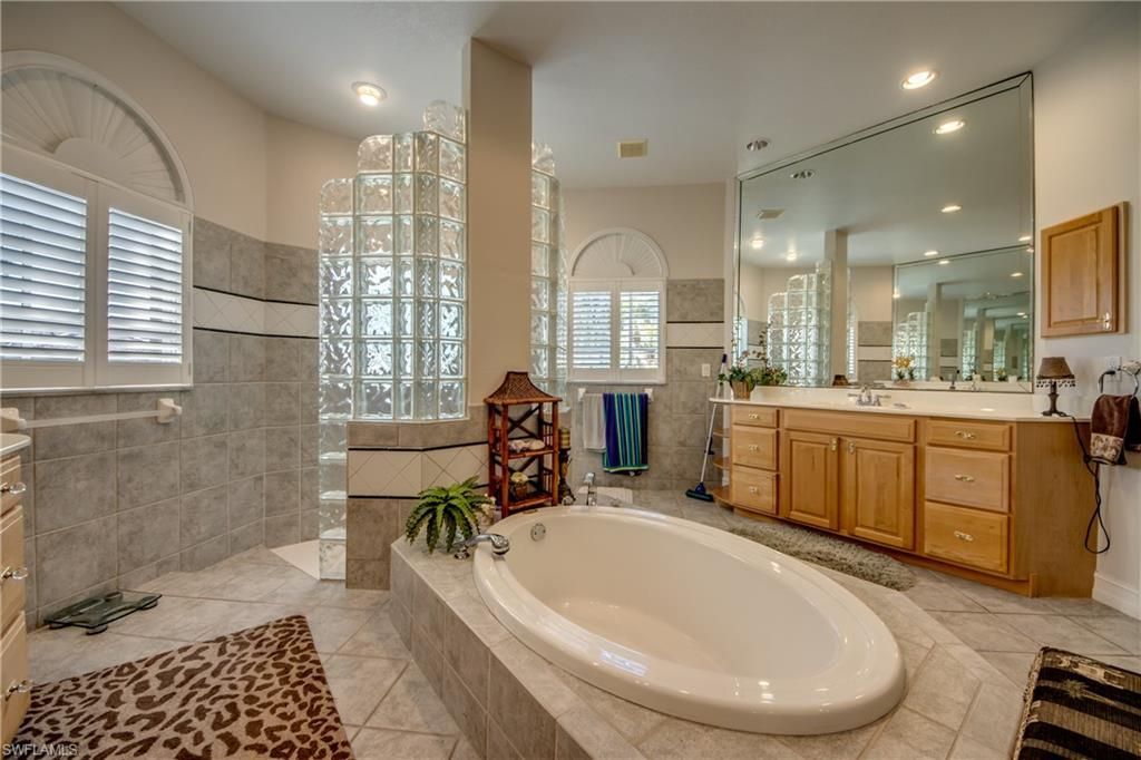 5605 Merlyn Ln, Cape Coral, FL 33914 Photo