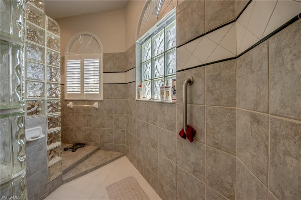 5605 Merlyn Ln, Cape Coral, FL 33914 Photo