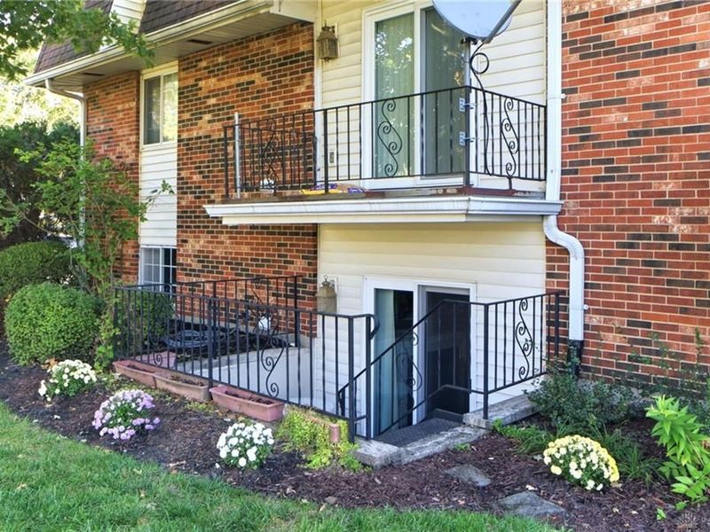 8761 Washington Colony Drive, Dayton, OH 45458 Photo 5
