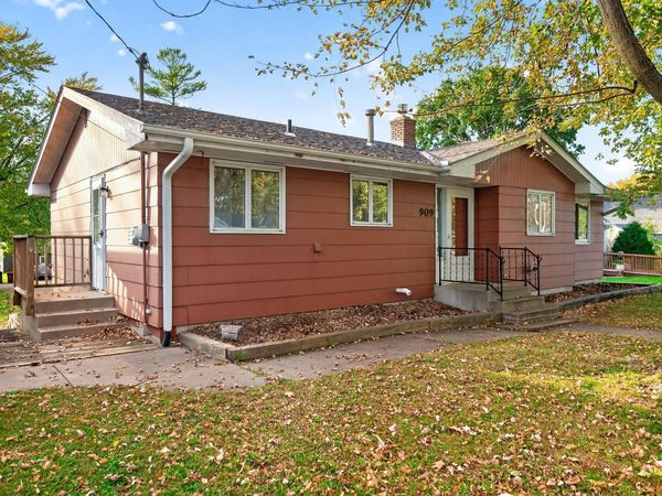 909 7th Avenue , Howard Lake, MN 55349