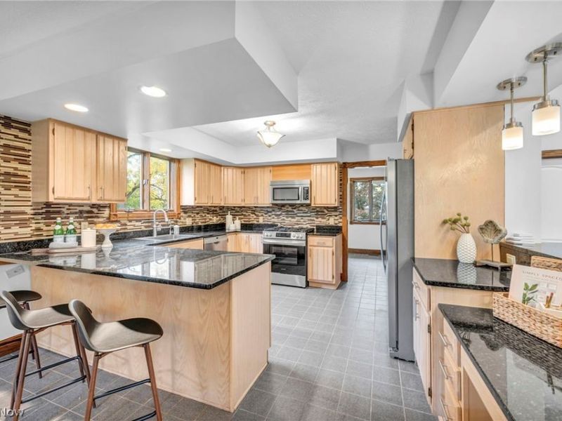 1118 Lake Martin Drive, Kent, OH 44240 Photo 18
