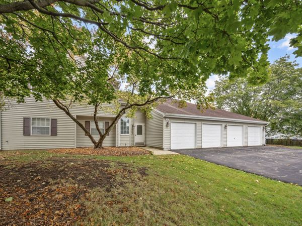 40 Victoria Lane , Unit G, Streamwood, IL 60107