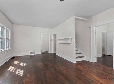 Main Photo
