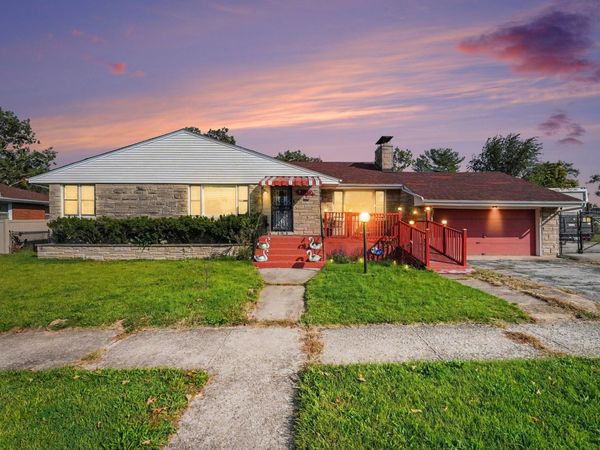 2073 Mckinley Street , Gary, IN 46404