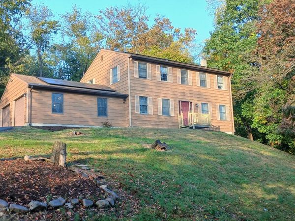 100 IVY Lane , Northumberland, PA 17857