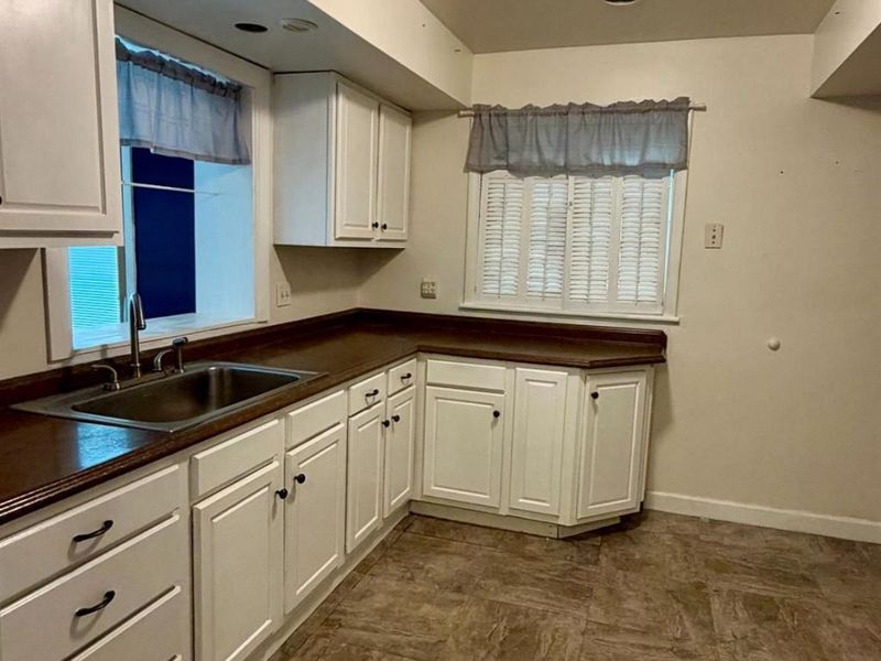 813 Sanders Drive, Hamilton, OH 45013 Photo 6