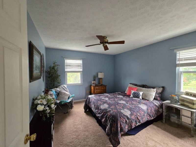 706 Yorkhaven Road, Springdale, OH 45246 Photo 11