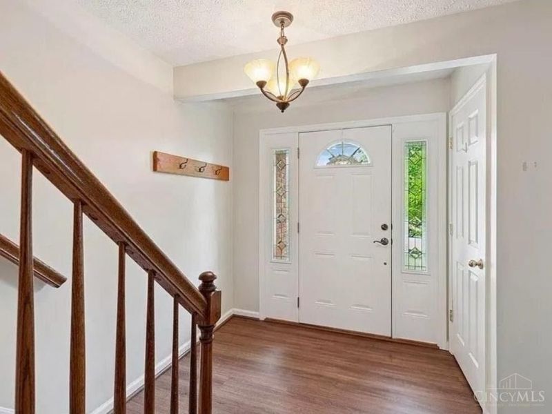 706 Yorkhaven Road, Springdale, OH 45246 Photo 3
