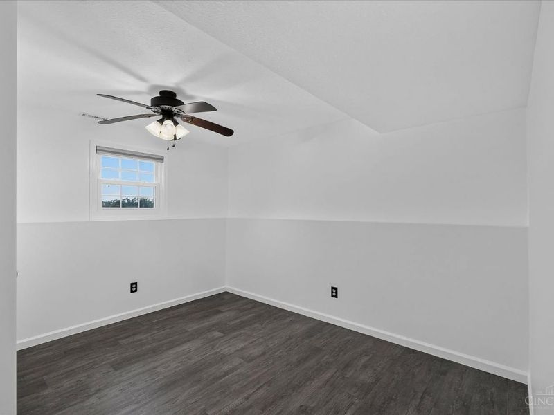 8025 Wright Road, Penn Township, OH 45133 Photo 17