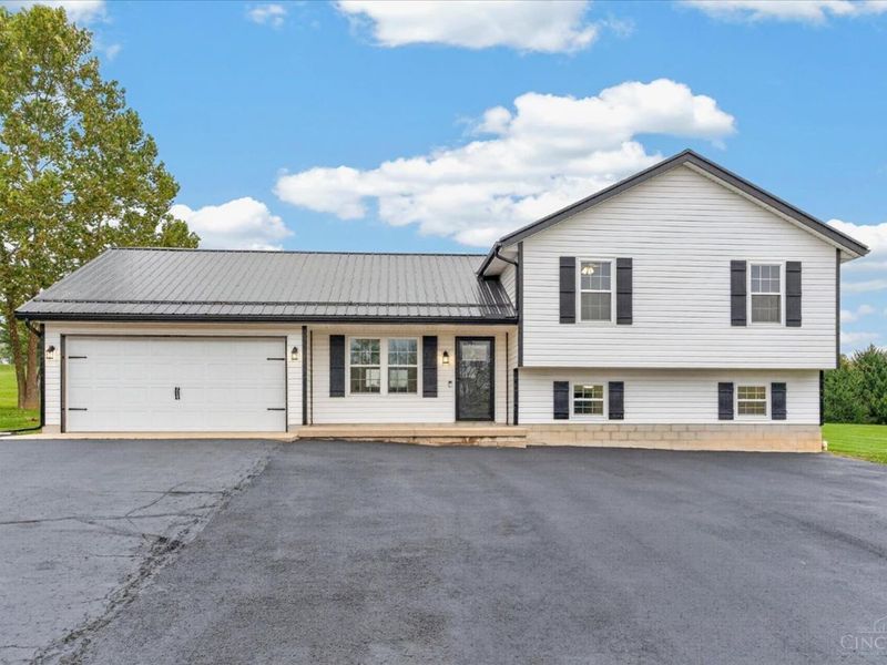 8025 Wright Road, Penn Township, OH 45133 Photo 2