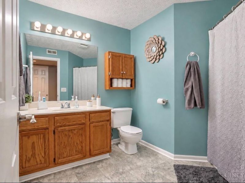 9610 Crosley Farm Drive, Unit 10, Colerain Township, OH 45251 Photo 22