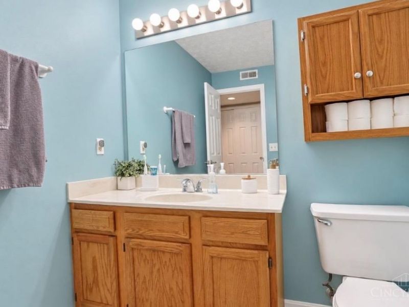 9610 Crosley Farm Drive, Unit 10, Colerain Township, OH 45251 Photo 23