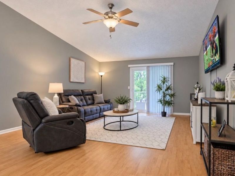 9610 Crosley Farm Drive, Unit 10, Colerain Township, OH 45251 Photo 6