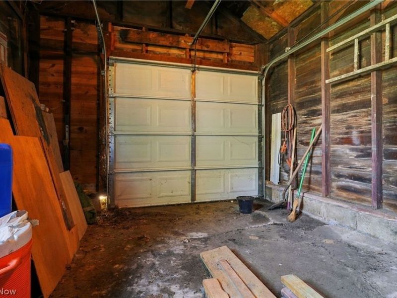 304 Commonwealth Avenue NE, Massillon, OH 44646 Photo 36