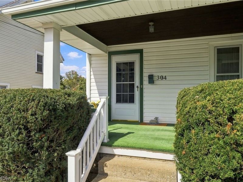304 Commonwealth Avenue NE, Massillon, OH 44646 Photo 6
