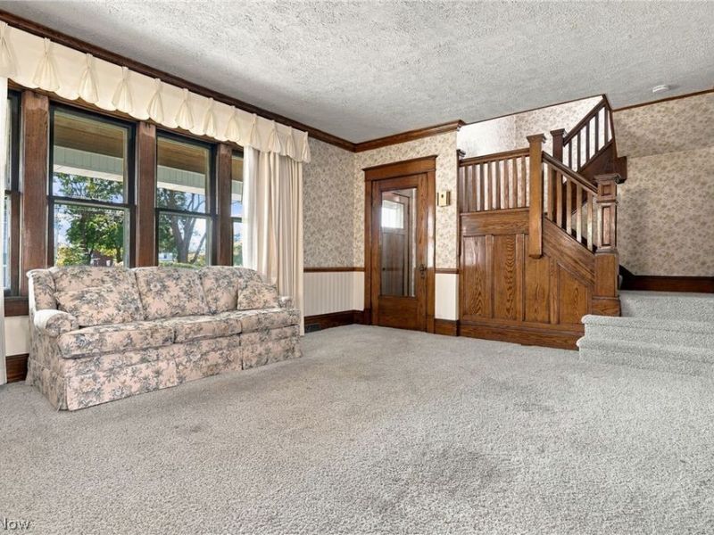 304 Commonwealth Avenue NE, Massillon, OH 44646 Photo 8