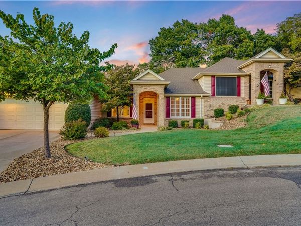 18 Brighton Lane , Bella Vista, AR 72715