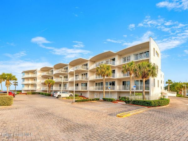 601 N Miramar Avenue, Unit 102, Indialantic, FL 32903