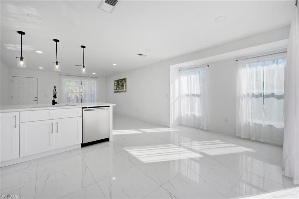 862 99th Ave N, Naples, FL 34108 Photo
