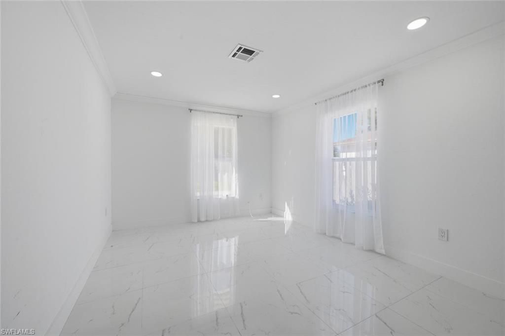 862 99th Ave N, Naples, FL 34108 Photo